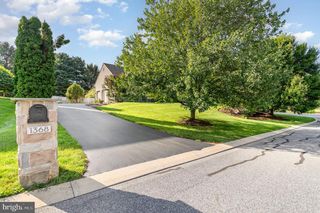 1368 JASMINE LN, Lancaster, PA 17601