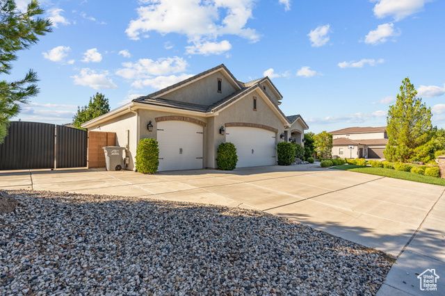 2334 E CRIMSON RIDGE DR, St. George, UT 84790