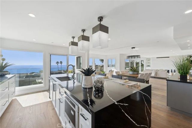 723 Balboa Avenue, Laguna Beach, CA 92651