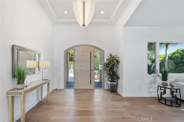 723 Balboa Avenue, Laguna Beach, CA 92651