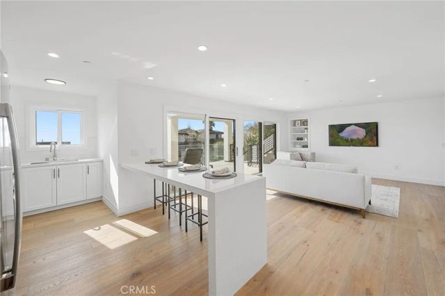 723 Balboa Avenue, Laguna Beach, CA 92651