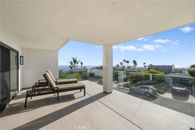 723 Balboa Avenue, Laguna Beach, CA 92651