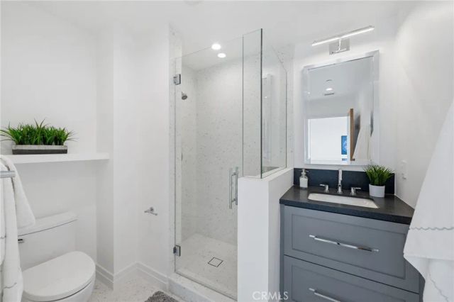 723 Balboa Avenue, Laguna Beach, CA 92651