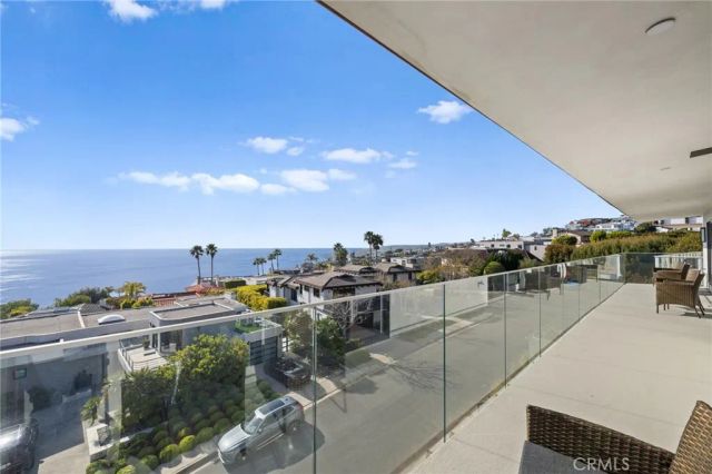 723 Balboa Avenue, Laguna Beach, CA 92651