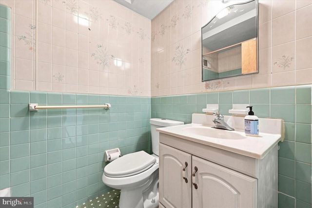 7959 GILBERT ST, Philadelphia, PA 19150