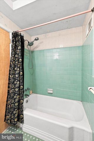 7959 GILBERT ST, Philadelphia, PA 19150