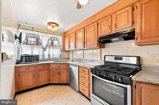7959 GILBERT ST, Philadelphia, PA 19150