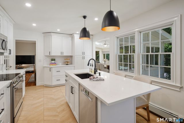 761 New Norwalk Road, New Canaan, CT 06840