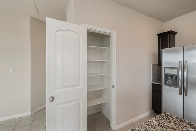 2185 Keystone Dr, New Braunfels, TX 78130