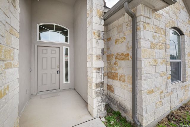 2185 Keystone Dr, New Braunfels, TX 78130