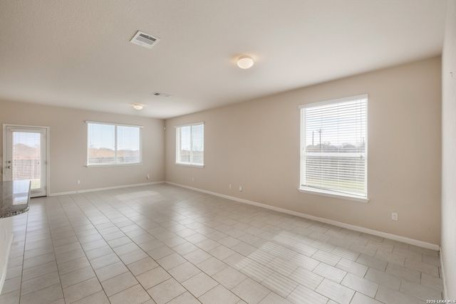 2185 Keystone Dr, New Braunfels, TX 78130