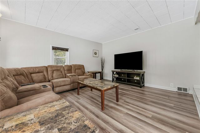 8004 Brichford Road, Mentor, OH 44060