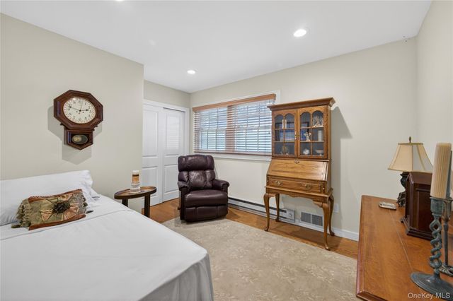 1 Mechanic Court, Huntington, NY 11743