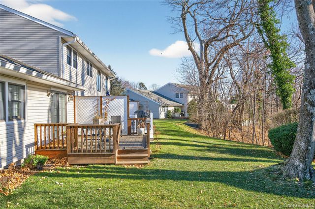 1 Mechanic Court, Huntington, NY 11743