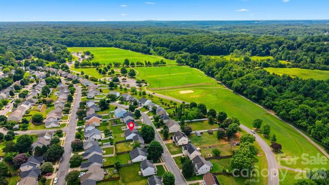 2155 Edenderry Drive, Statesville, NC 28625
