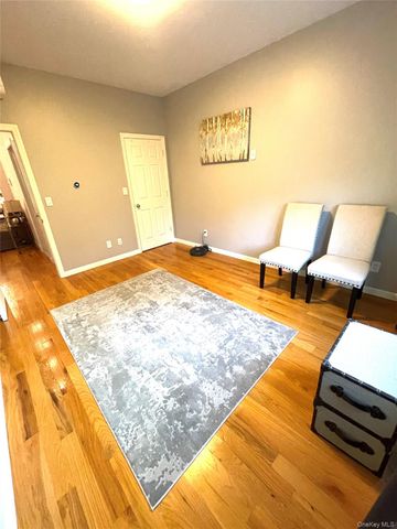 6622 53rd Avenue 2, Maspeth, NY 11378