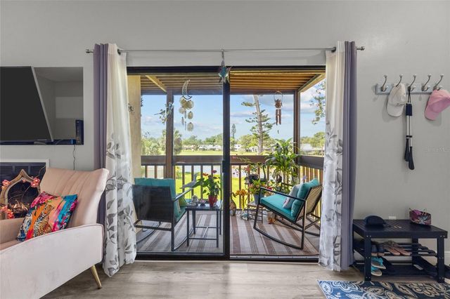 3037 WILLOW GREEN DRIVE 12, Sarasota, FL 34235