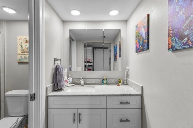 3037 WILLOW GREEN DRIVE 12, Sarasota, FL 34235