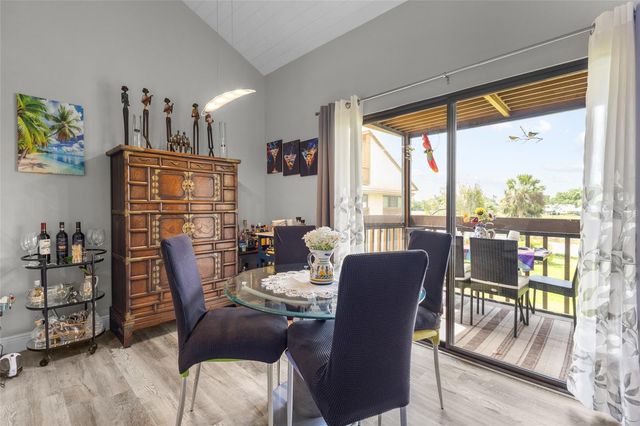 3037 WILLOW GREEN DRIVE 12, Sarasota, FL 34235