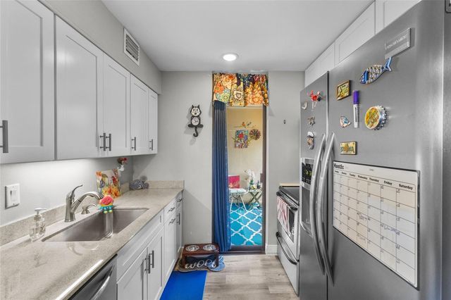 3037 WILLOW GREEN DRIVE 12, Sarasota, FL 34235