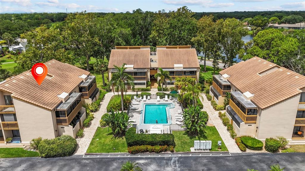 3037 WILLOW GREEN DRIVE 12, Sarasota, FL 34235