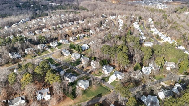 1005 Scotsburg Trail, Hillsborough, NC 27278