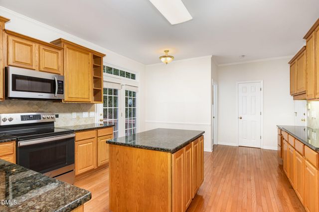 1005 Scotsburg Trail, Hillsborough, NC 27278