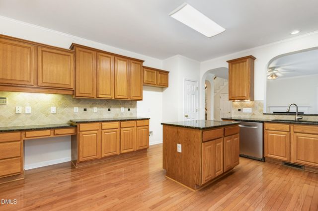 1005 Scotsburg Trail, Hillsborough, NC 27278