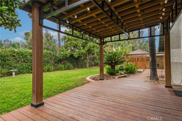 5925 Grinnell Drive, Jurupa Valley, CA 92509