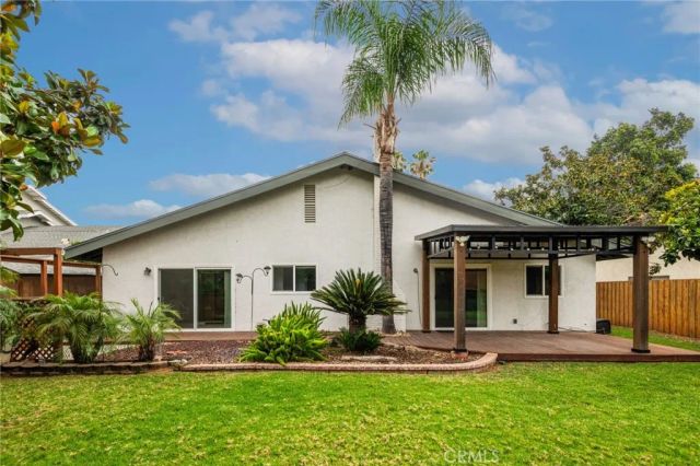 5925 Grinnell Drive, Jurupa Valley, CA 92509