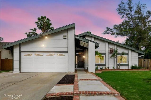 5925 Grinnell Drive, Jurupa Valley, CA 92509