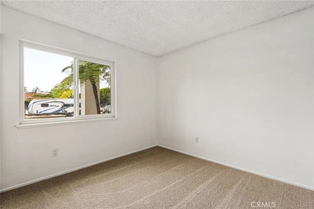 5925 Grinnell Drive, Jurupa Valley, CA 92509
