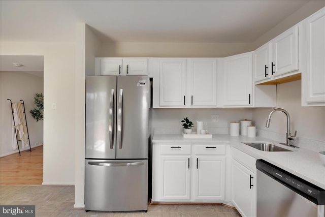 1042 CAPE SPLITT HARBOUR, Pasadena, MD 21122