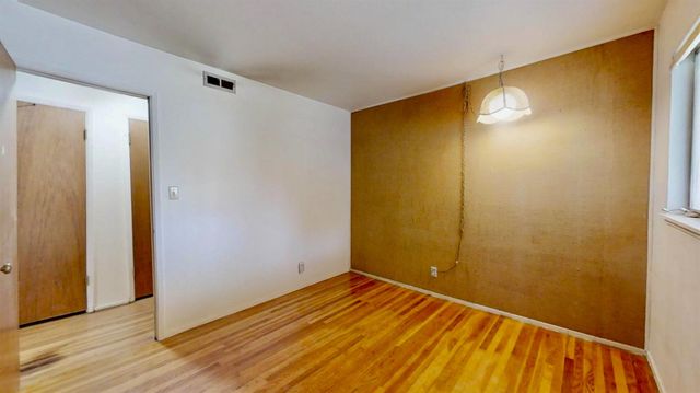 8904 Talisman Dr, Sacramento, CA 95826