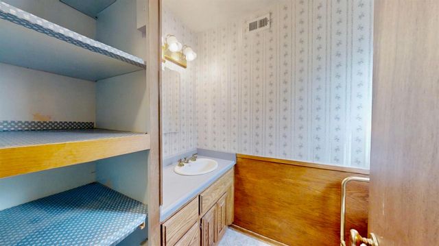 8904 Talisman Dr, Sacramento, CA 95826