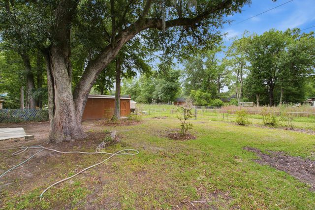7754 Ginger Lane, North Charleston, SC 29420