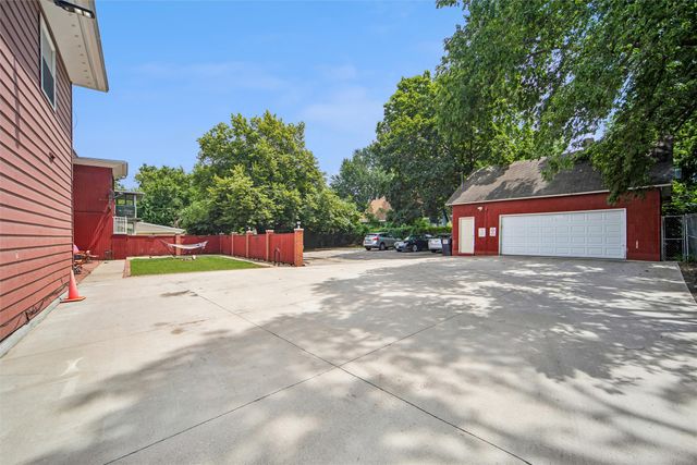 1940 Arlington Avenue, Des Moines, IA 50314