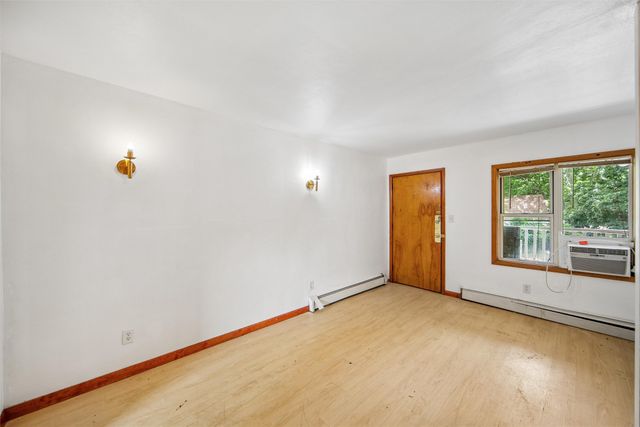 1940 Arlington Avenue, Des Moines, IA 50314