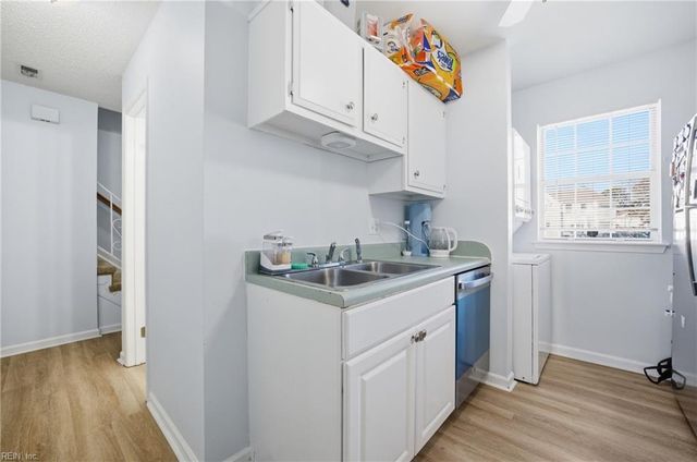 3608 Harbinger Rd Apt 103, Virginia Beach, VA 23453