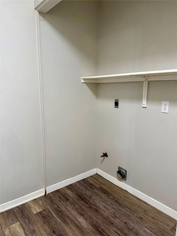 8112 Willet Trail TRL B, Austin, TX 78745