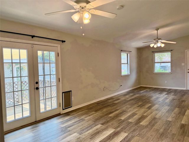 8112 Willet Trail TRL B, Austin, TX 78745