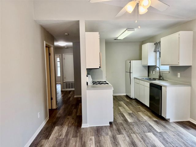 8112 Willet Trail TRL B, Austin, TX 78745