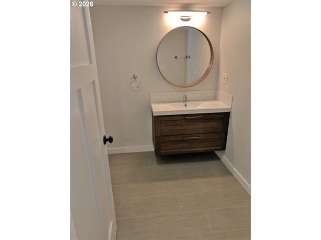 6313 Se 92ND Ave, Portland, OR 97266