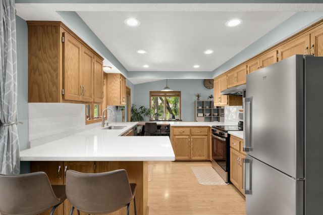 17870 Jaguar Circle, Lakeville, MN 55044