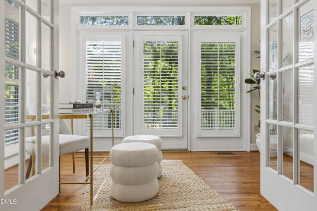 102 Medallion Circle, Cary, NC 27513