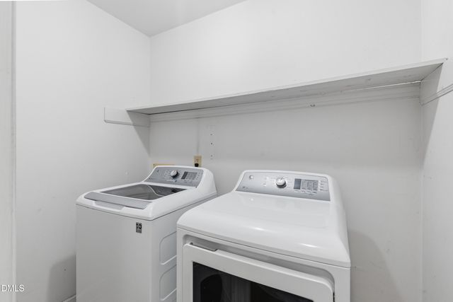102 Medallion Circle, Cary, NC 27513