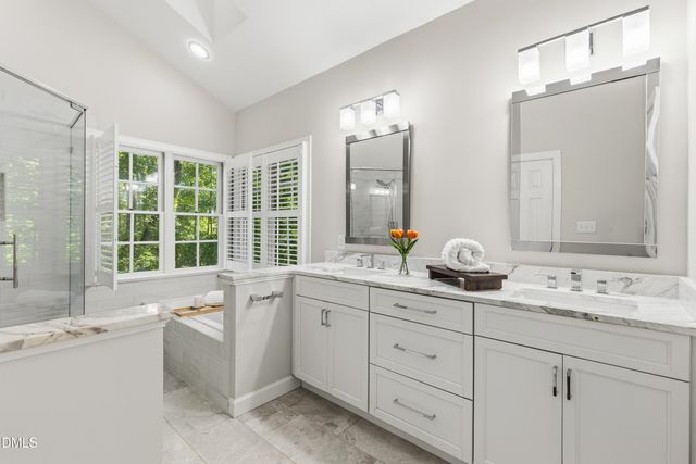 102 Medallion Circle, Cary, NC 27513