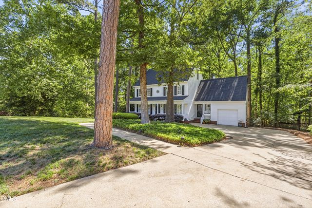 102 Medallion Circle, Cary, NC 27513