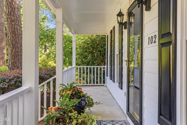 102 Medallion Circle, Cary, NC 27513