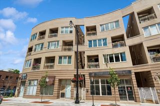 4915 N Lincoln Avenue C, Chicago, IL 60625